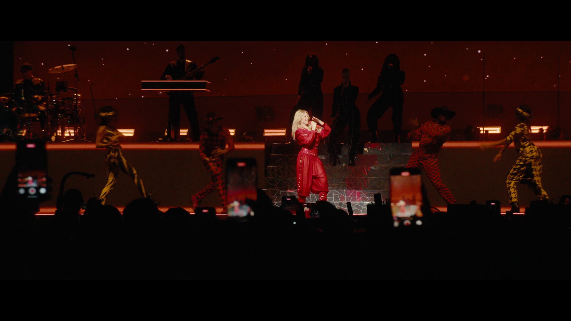 凯莉·米洛：Tension巡回演唱会 [中文字幕].Kylie.Tension.Tour.Live.2026.1080p.NF.WEB-DL.DDP5.1.H264-PandaQT 4.81GB-3.png