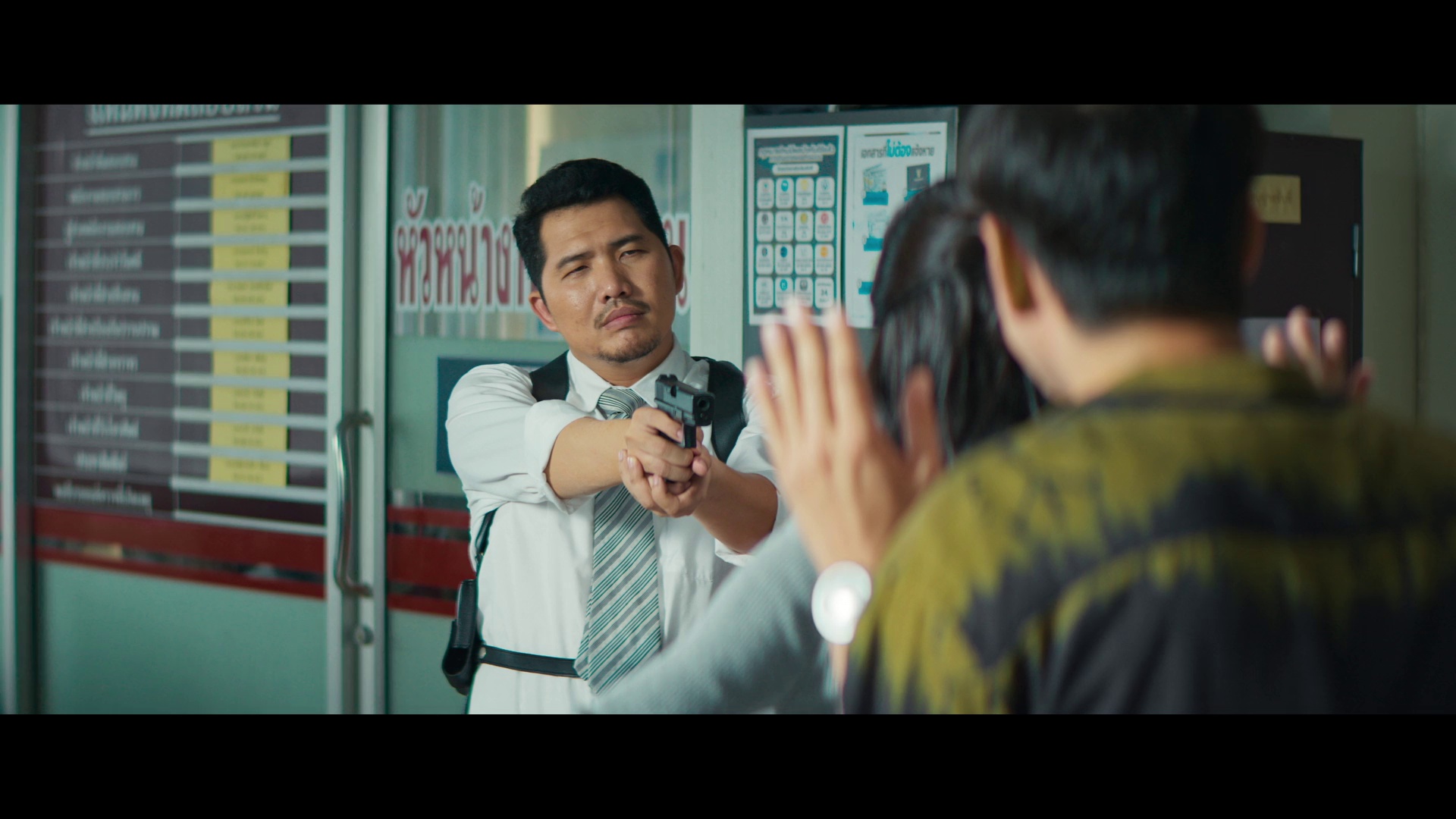 餐车情缘：偷心弹跳猪 [简繁英字幕].Food.Truck.Stolen.Love.and.Moo.Deng.2025.1080p.NF.WEB-DL.DDP.5.1.H.264-DreamHD 4.04GB-4.png