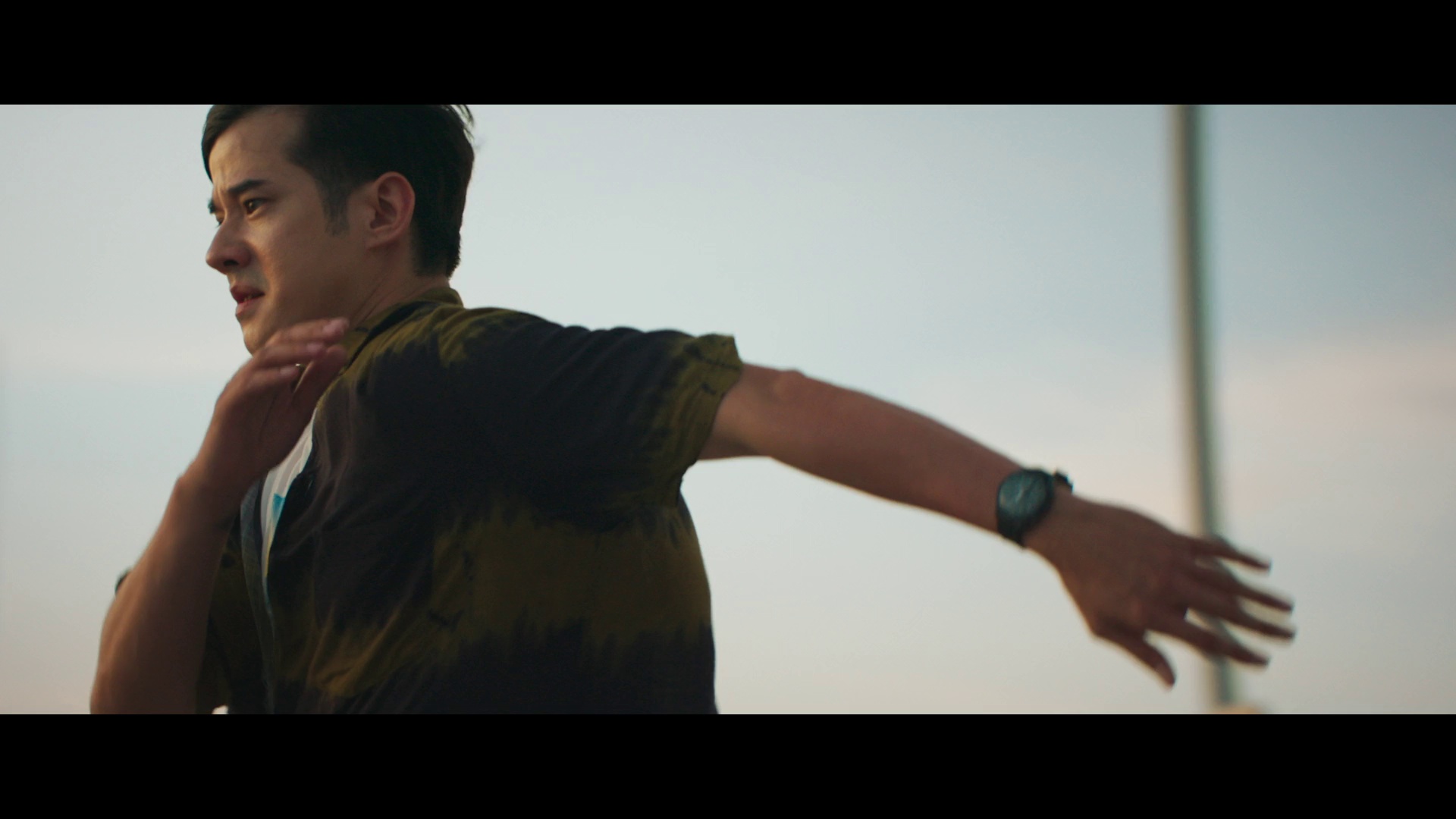 餐车情缘：偷心弹跳猪 [简繁英字幕].Food.Truck.Stolen.Love.and.Moo.Deng.2025.1080p.NF.WEB-DL.DDP.5.1.H.264-DreamHD 4.04GB-6.png