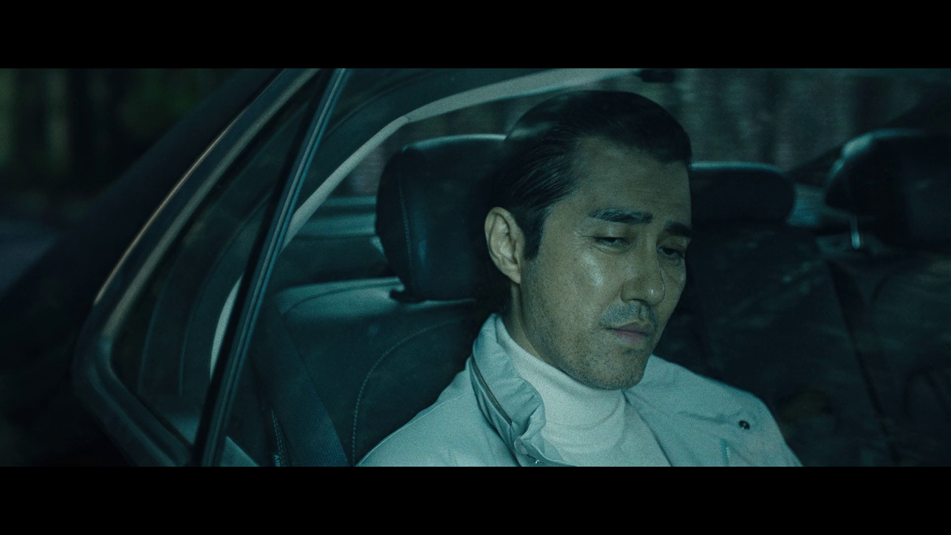 乐园之夜 [简繁英字幕].Night.in.Paradise.2020.1080p.NF.WEB-DL.DDP5.1.H264-PandaQT 8.18GB-7.png