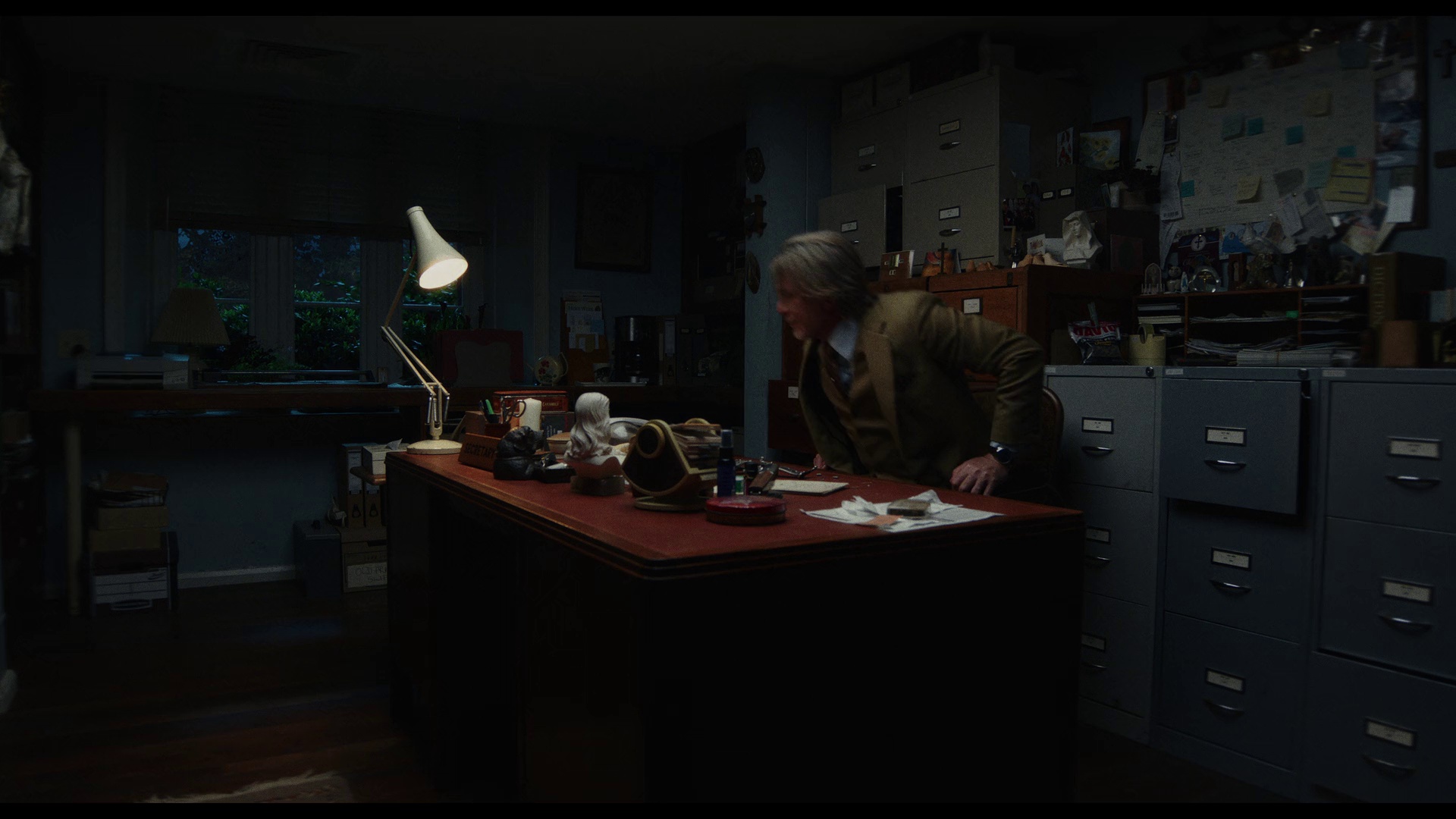 利刃出鞘3 [简繁英字幕].Wake.Up.Dead.Man.A.Knives.Out.Mystery.2025.1080p.NF.WEB-DL.DDP5.1.Atmos.H264-PandaQT 8.52GB-5.png