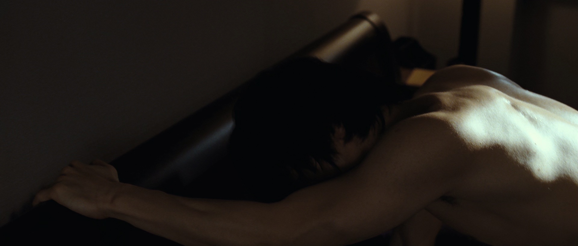 白夜行 [中文字幕].White.Night.2009.BluRay.1080p.DTS-HD.MA.5.1.x265.10bit-DreamHD 10.18GB-4.png