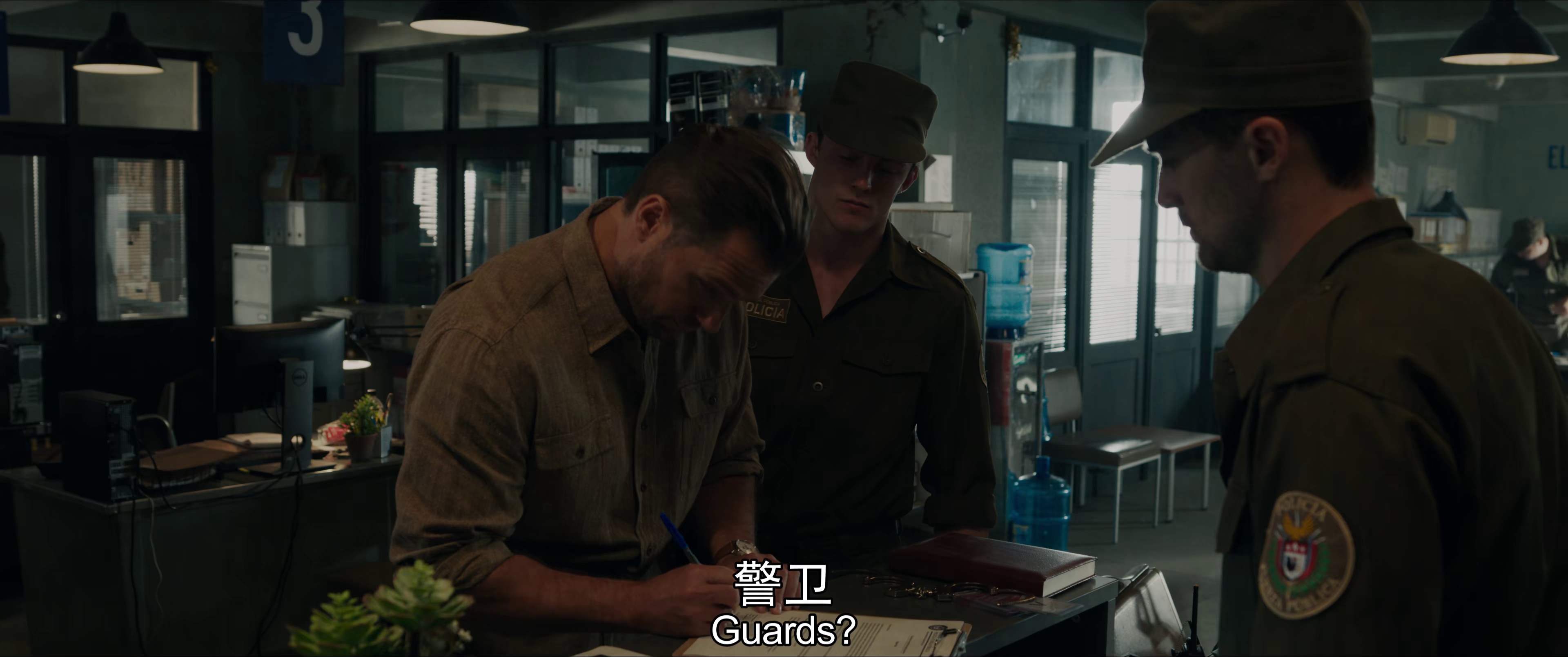 金谍行动 [国语配音].In.the.Grey.2026.2160p.WEB-DL.H.265.DDP5.1.2Audios-PandaQT 2.44GB-4.png