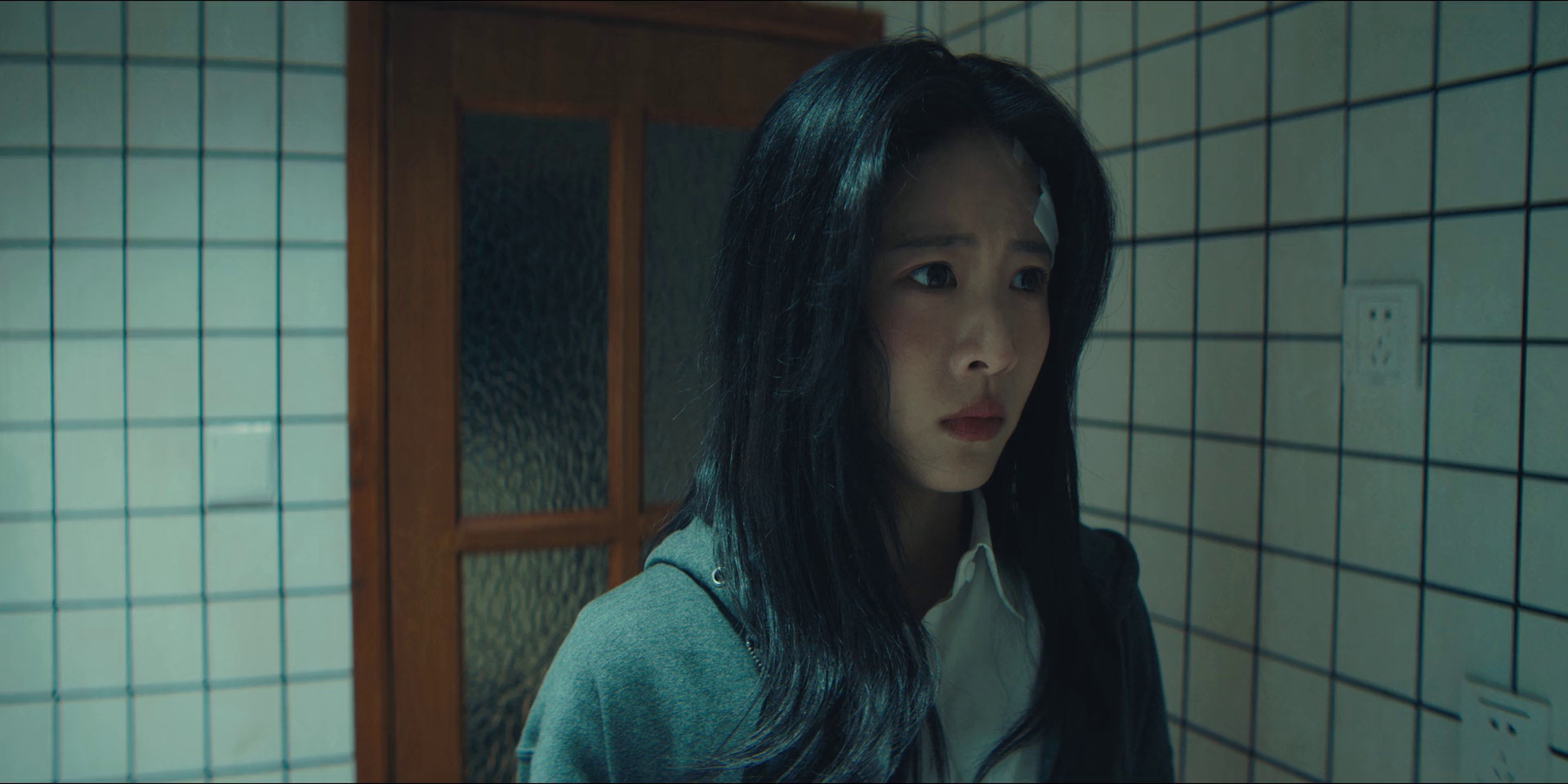 入凶宅 [国语配音/中文字幕].Haunted.House.2026.2160p.WEB-DL.H265.DDP5.1-QuickIO 1.52GB-6.png