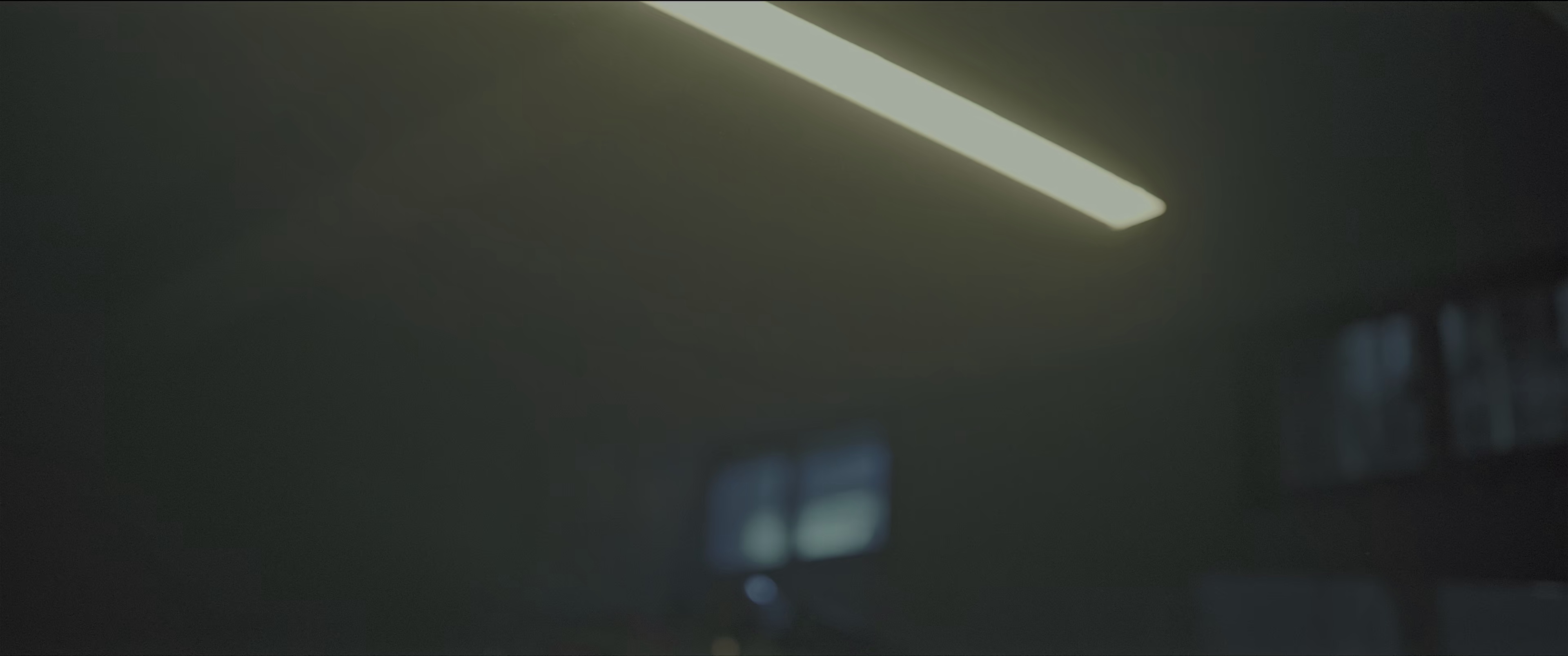 致命潮汐 [国语配音/中文字幕].Murder.Game.2026.2160p.WEB-DL.H265.HDR.DDP5.1-QuickIO 7.84GB-3.png