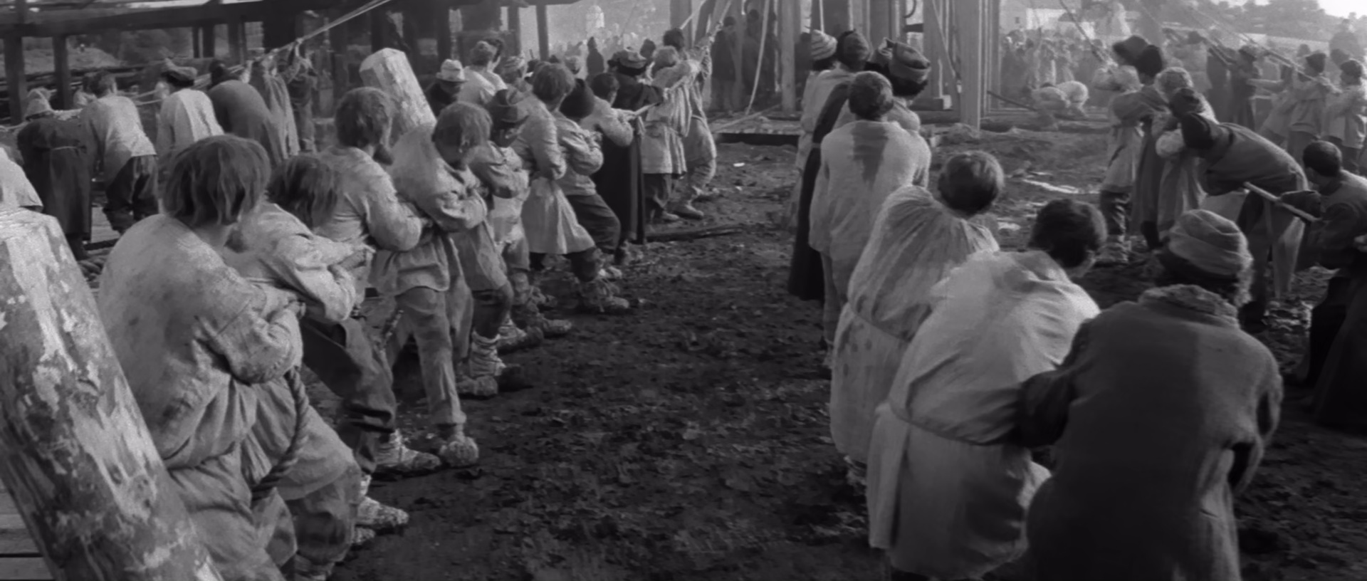 安德烈·卢布廖夫 [中文字幕].Andrei.Rublev.1966.BluRay.1080p.AC3.x265.10bit-DreamHD 12.84GB-7.png