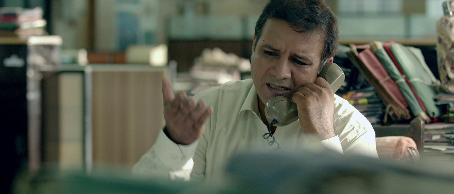 空中撤离 [简繁英字幕].Airlift.2016.BluRay.1080p.DTS-HDMA7.1.x264-DreamHD 14.84GB-7.png