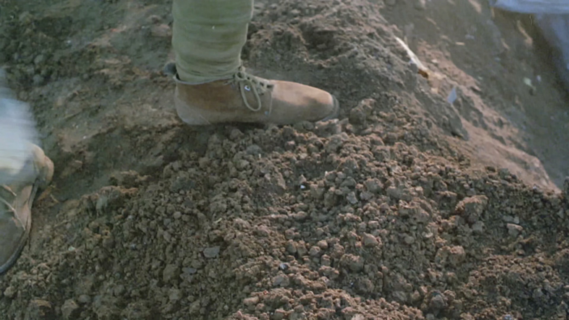 黑太阳731之死亡列车 [国语配音/中文字幕].A.Narrow.Escape.1994.BluRay.1080p.LPCM2.0.x265.10bit-DreamHD 8.48GB-4.png