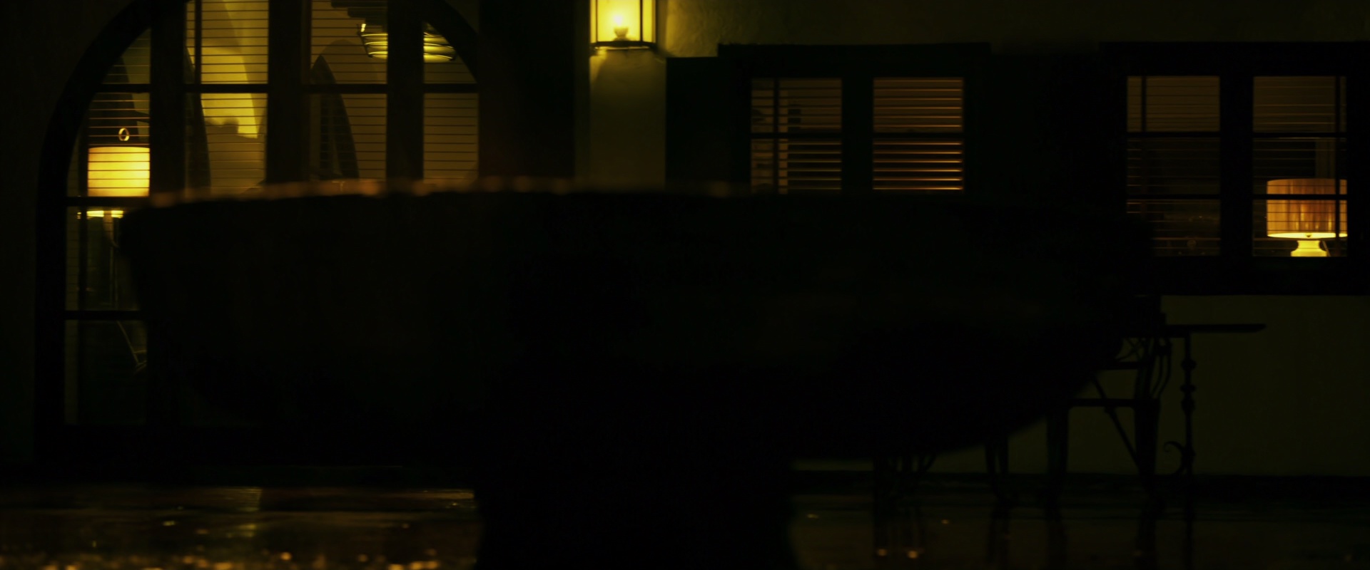 马洛 [中文字幕].Marlowe.2022.BluRay.1080p.DTS-HD.MA.5.1.x265.10bit-DreamHD 6.39GB-5.png
