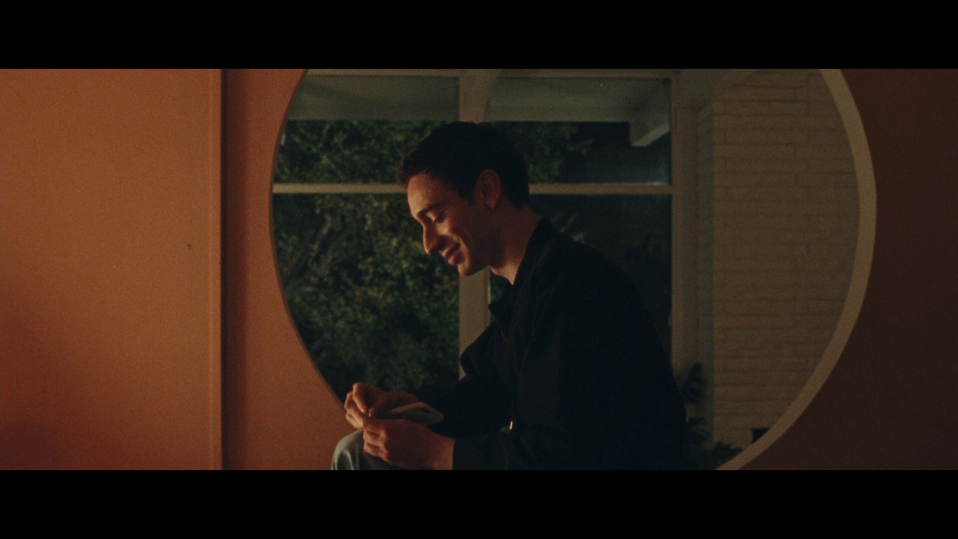 潜伏者 [简繁英字幕].Lurker.2025.Bluray.1080p.TrueHD5.1.x265.10bit-DreamHD 6.98GB-2.png