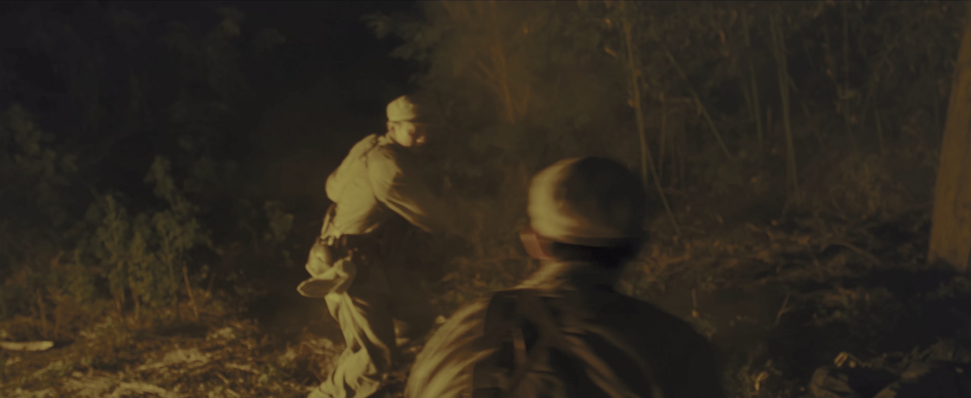 逆行战场 [国语配音/中文字幕].Retrograde.Battlefield.2026.2160p.WEB-DL.H265.HDR.DDP2.0-QuickIO 7.01GB-2.png