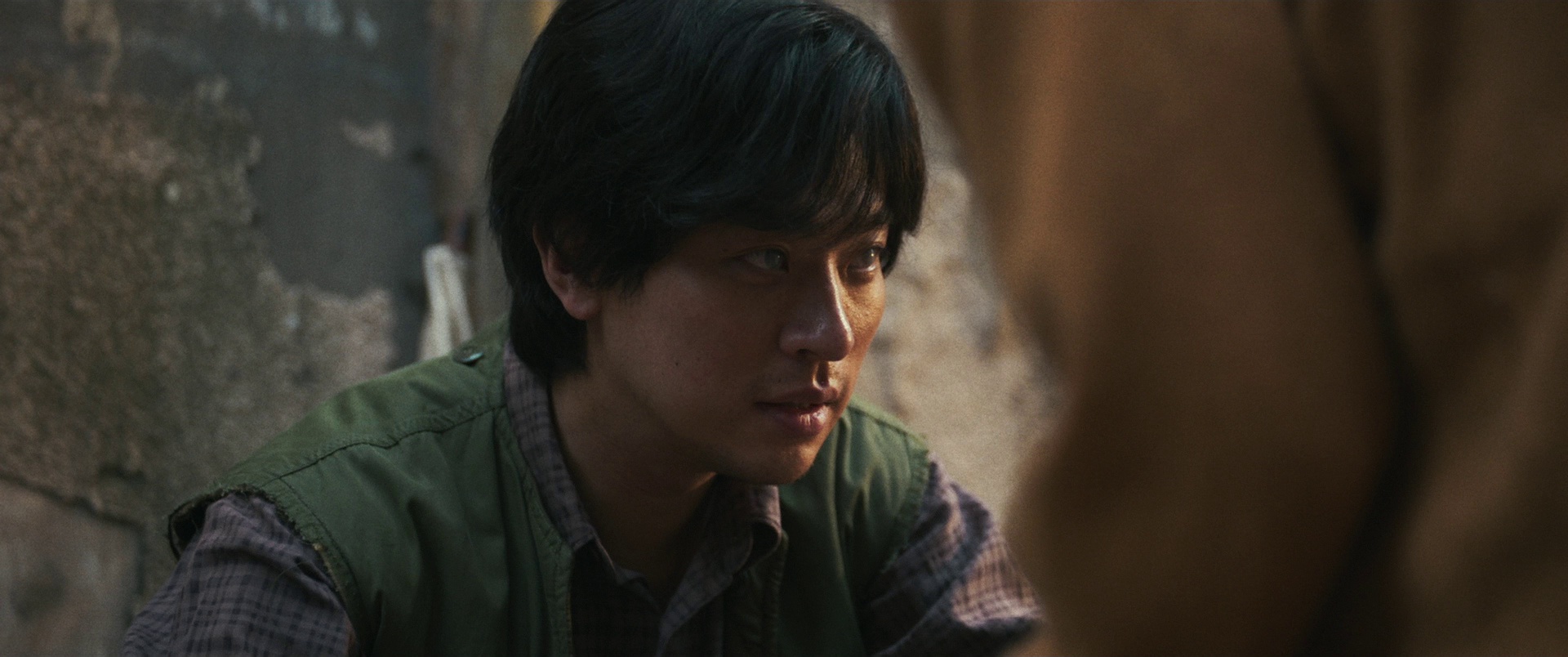 脸庞 [简繁英字幕].The.Ugly.2025.BluRay.1080p.DTS-HD.MA.5.1.x264-DreamHD 10.20GB-6.png