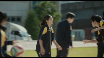 世界的主人/若问世界谁无伤(港)/世界之主/世界的珠仁/The World of Love [法版原盘].The.World.of.Love.2025.1080p.FRA.Blu-ray.AVC.DTS-HD.MA.5.1-TGA 38.37GB-4.png