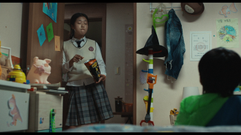 世界的主人/若问世界谁无伤(港)/世界之主/世界的珠仁/The World of Love [法版原盘].The.World.of.Love.2025.1080p.FRA.Blu-ray.AVC.DTS-HD.MA.5.1-TGA 38.37GB-6.png