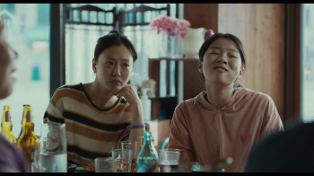 世界的主人/若问世界谁无伤(港)/世界之主/世界的珠仁/The World of Love [法版原盘].The.World.of.Love.2025.1080p.FRA.Blu-ray.AVC.DTS-HD.MA.5.1-TGA 38.37GB-7.png